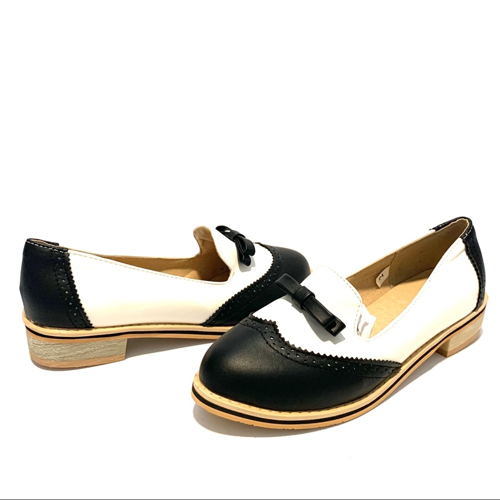 Vintage Casual Brogue Women’s Low Heel Size 8